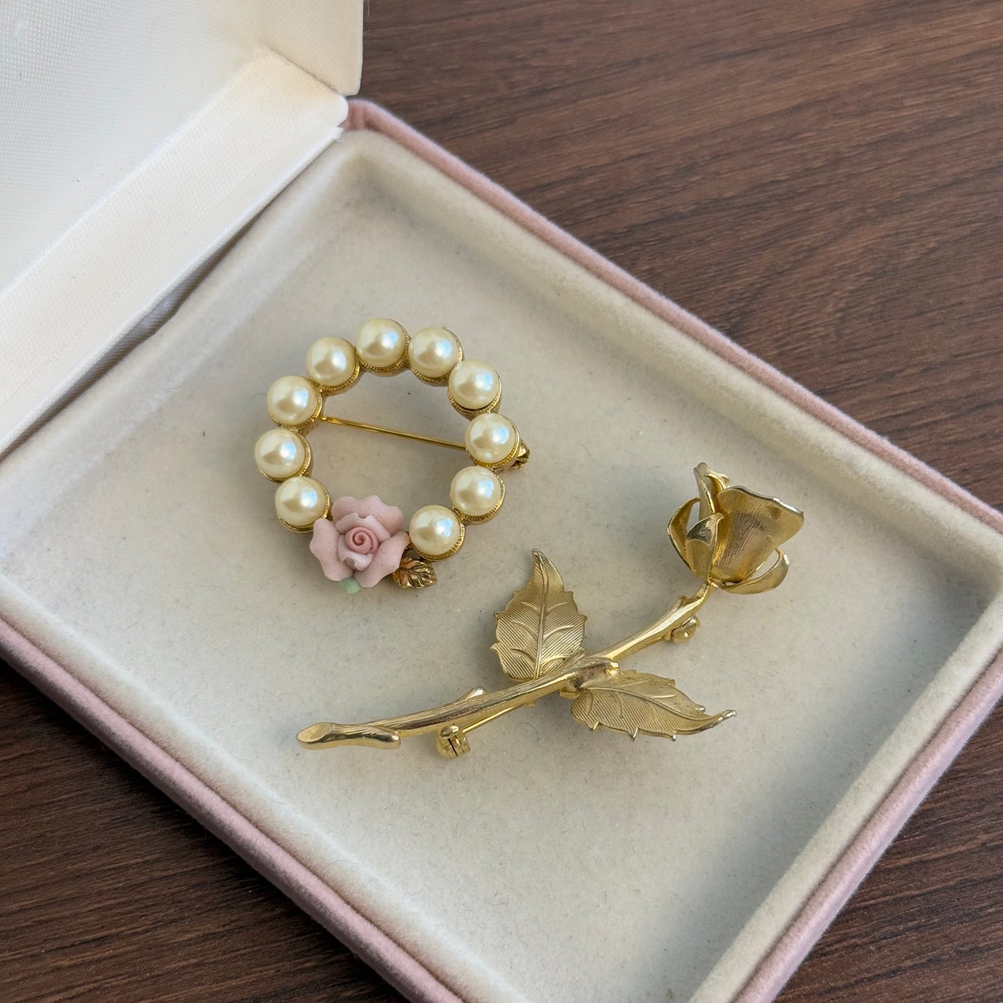 Vintage 1928 Pearl brooch & Rose Brooch Set