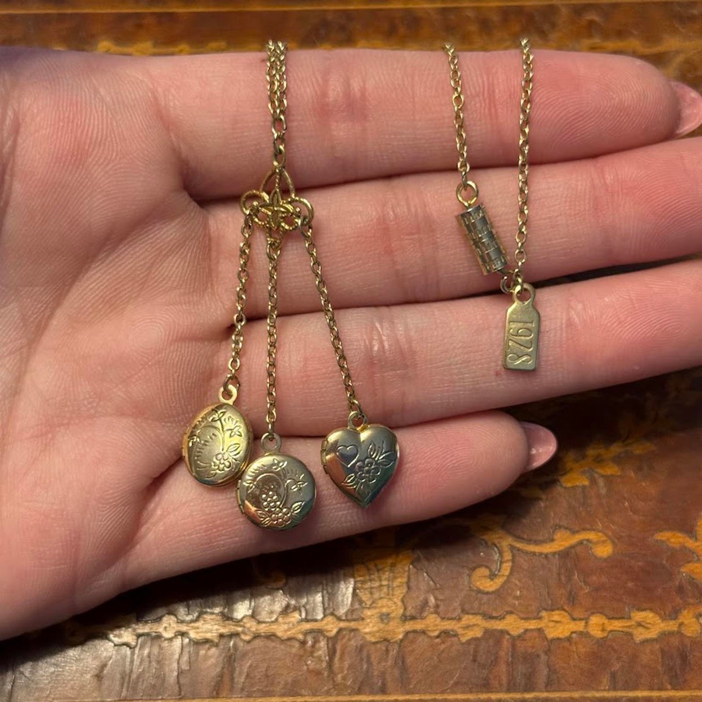 Vintage 1928 3 lockets necklace