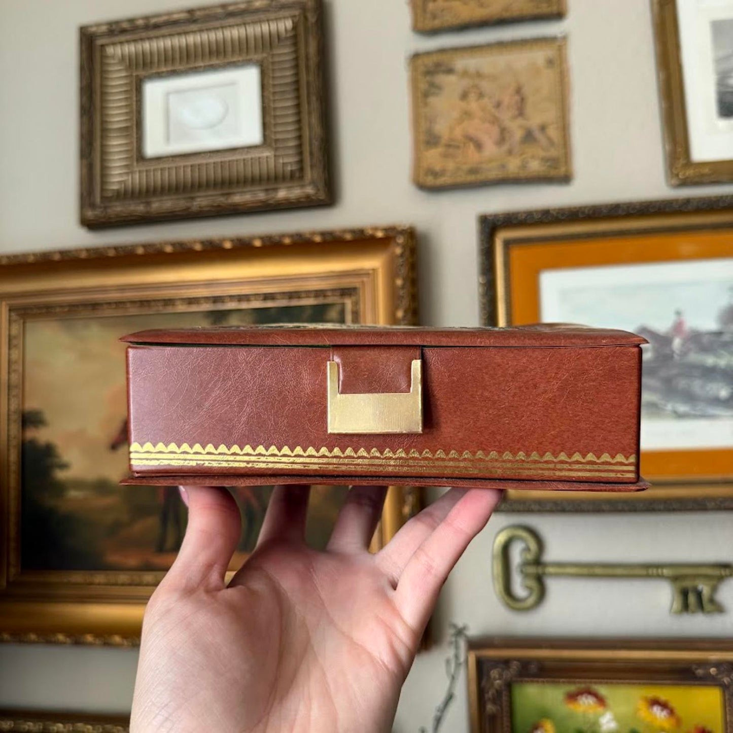 Vintage Floral Jewelry Box