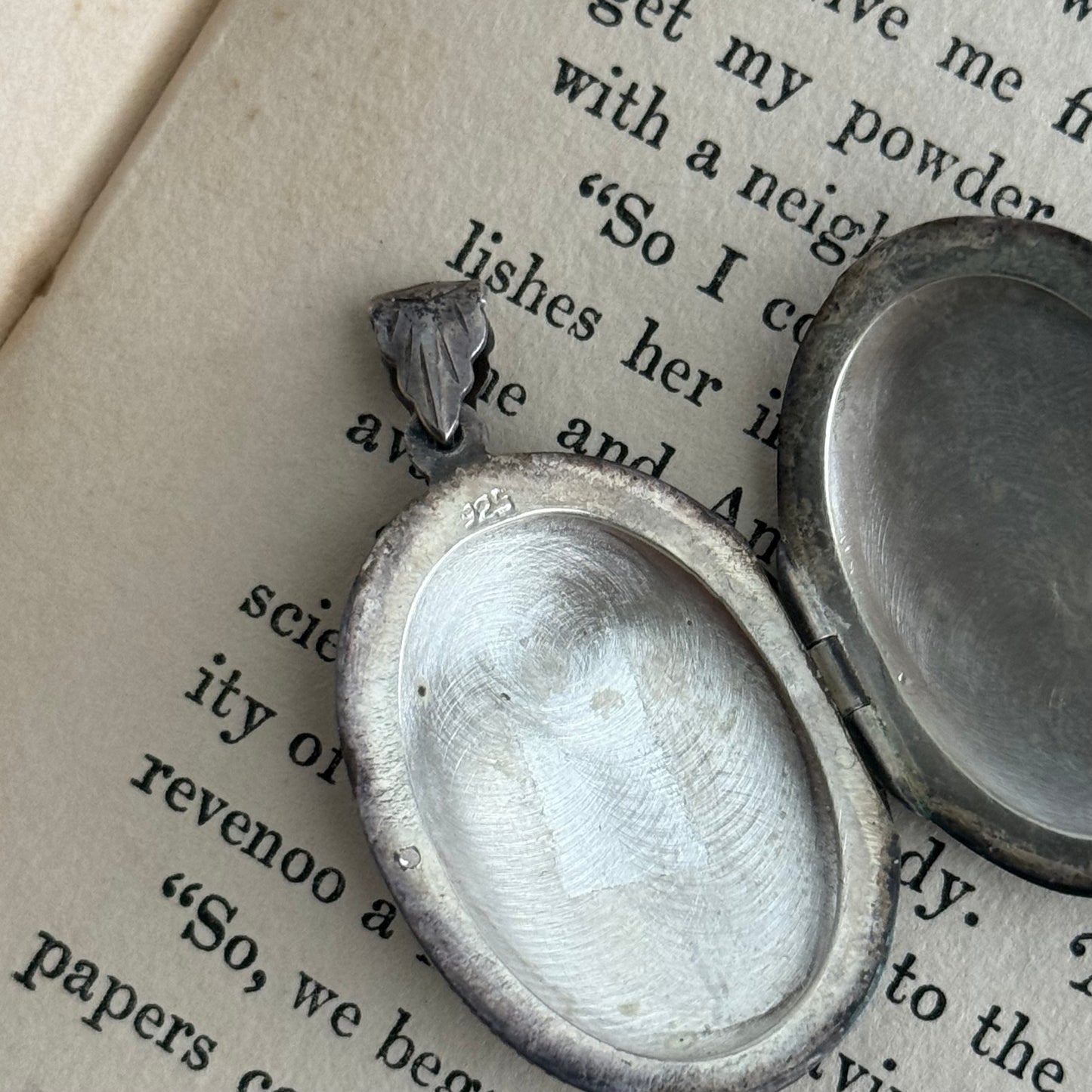 Vintage Sterling Silver Oval Locket