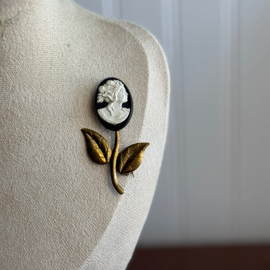 Vintage Cameo Flower Brooch