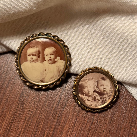 Vintage Baby pictures circle ornate brooch set