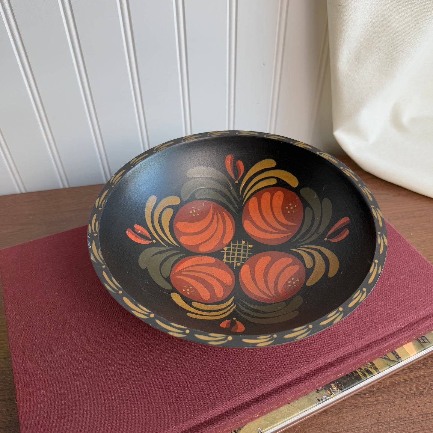 Vintage Kathy Graybill Folk Art Wooden Bowl