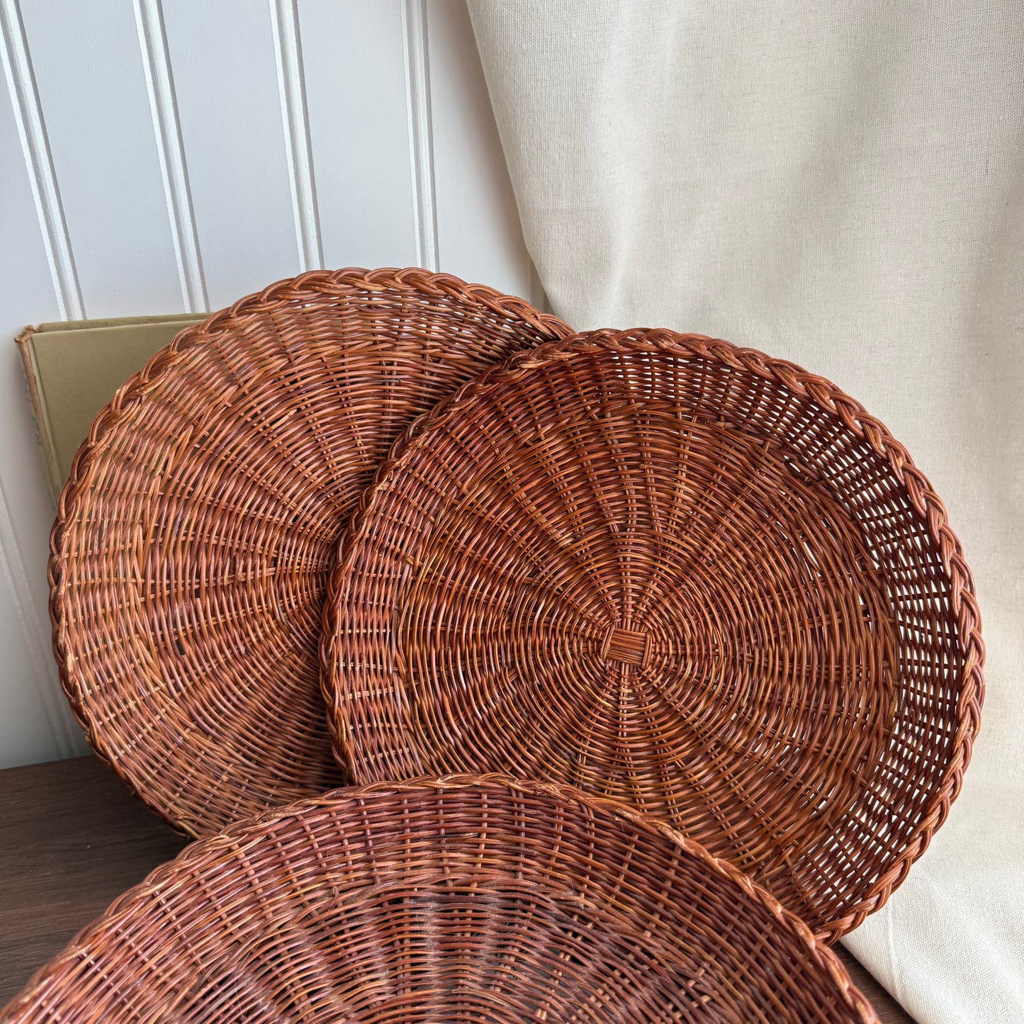 Brown Wicker Rattan Plate Holders