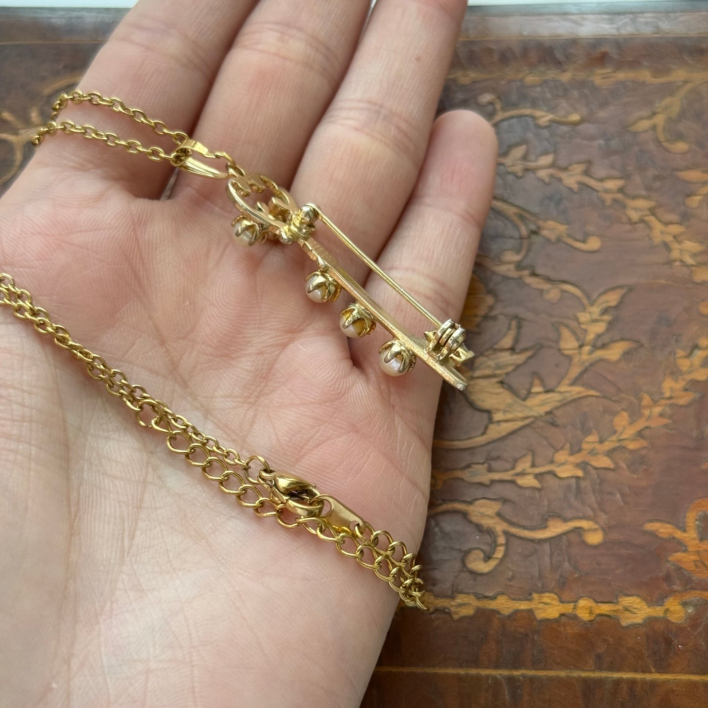 Vintage Faux Pearls key Brooch Necklace