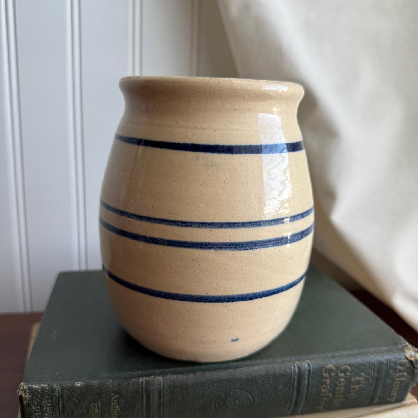 Small Crock Off-White Blue Stripes Kenneth Wingo Pottery