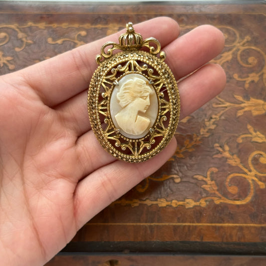 Vintage Florenza Shell Cameo Pendant & Brooch