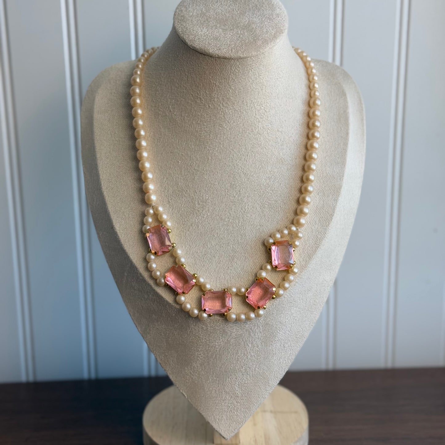 Vintage Faux pearl and pink rhinestones Necklace Korea