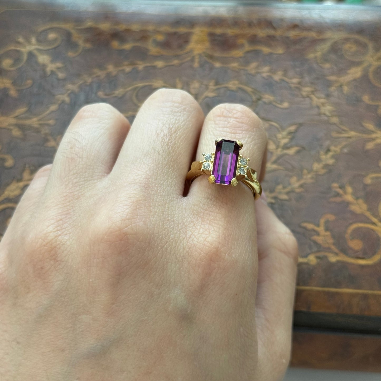 Vintage Avon Gold Tone Glass Purple Rhinestone Ring