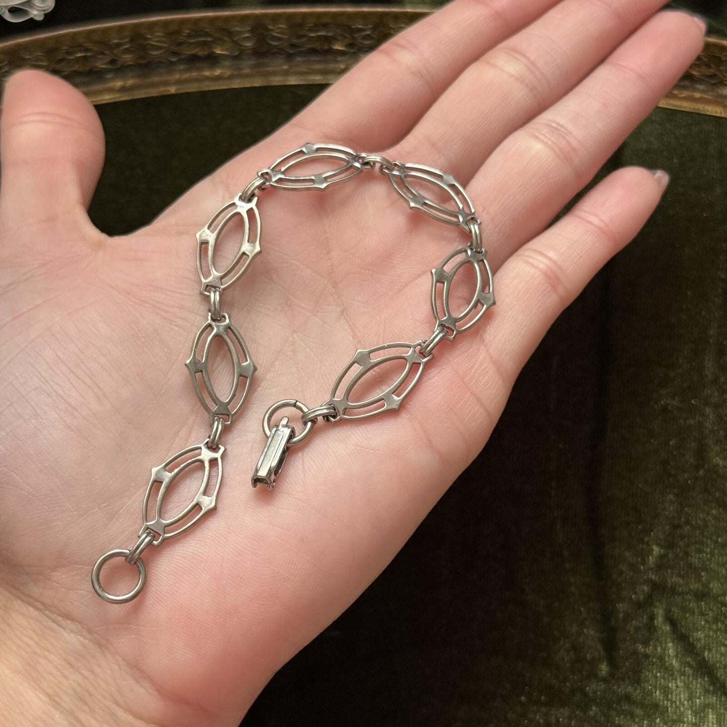 Vintage silver tone bracelet