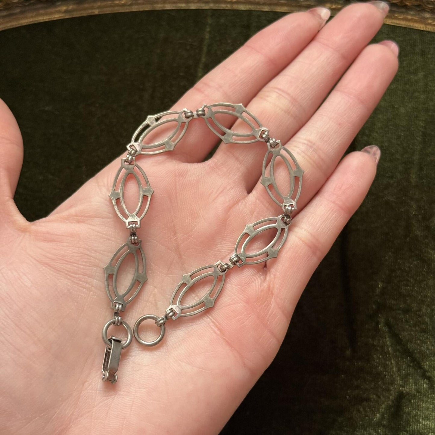 Vintage silver tone bracelet