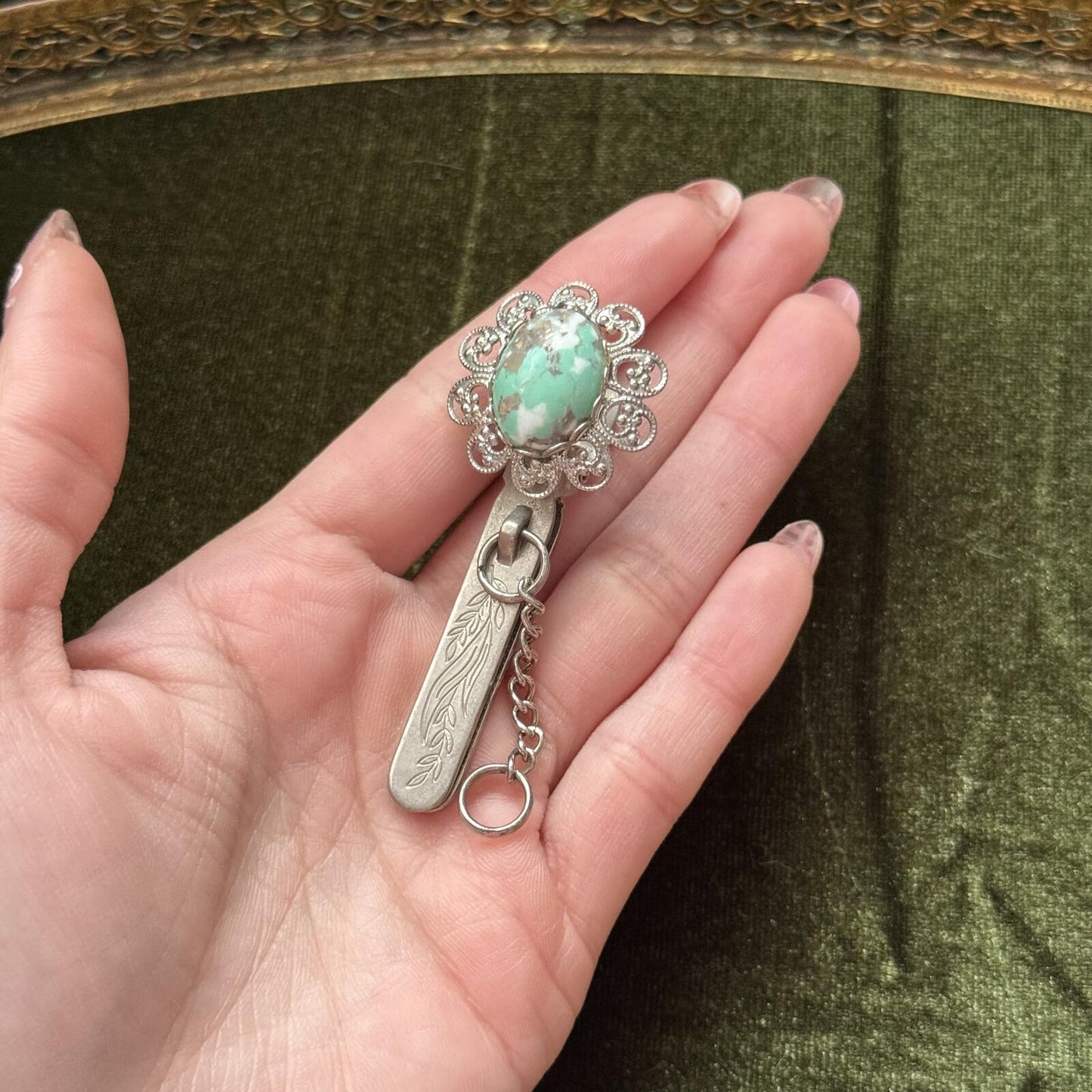 Vintage kings key finder Silver tone