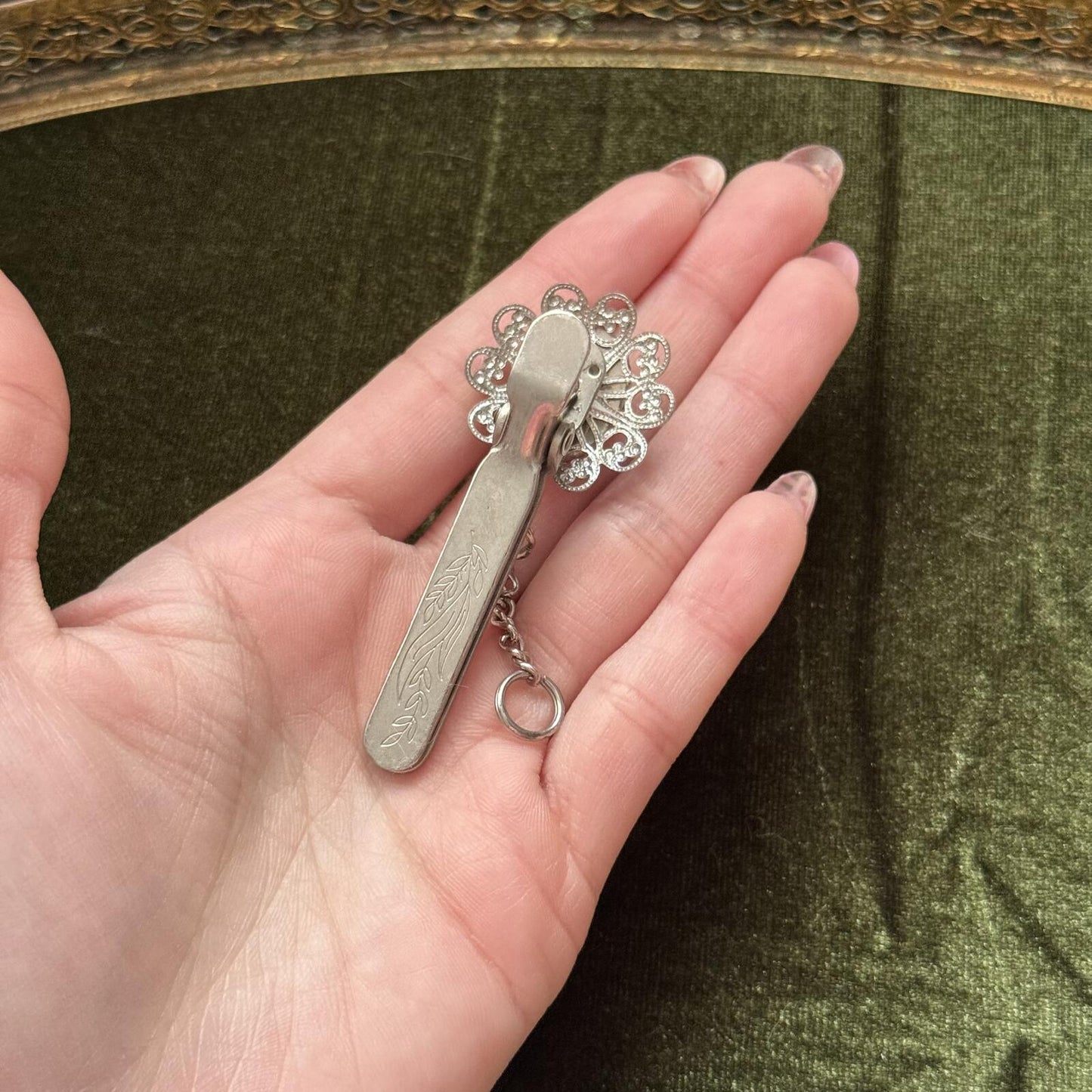 Vintage kings key finder Silver tone