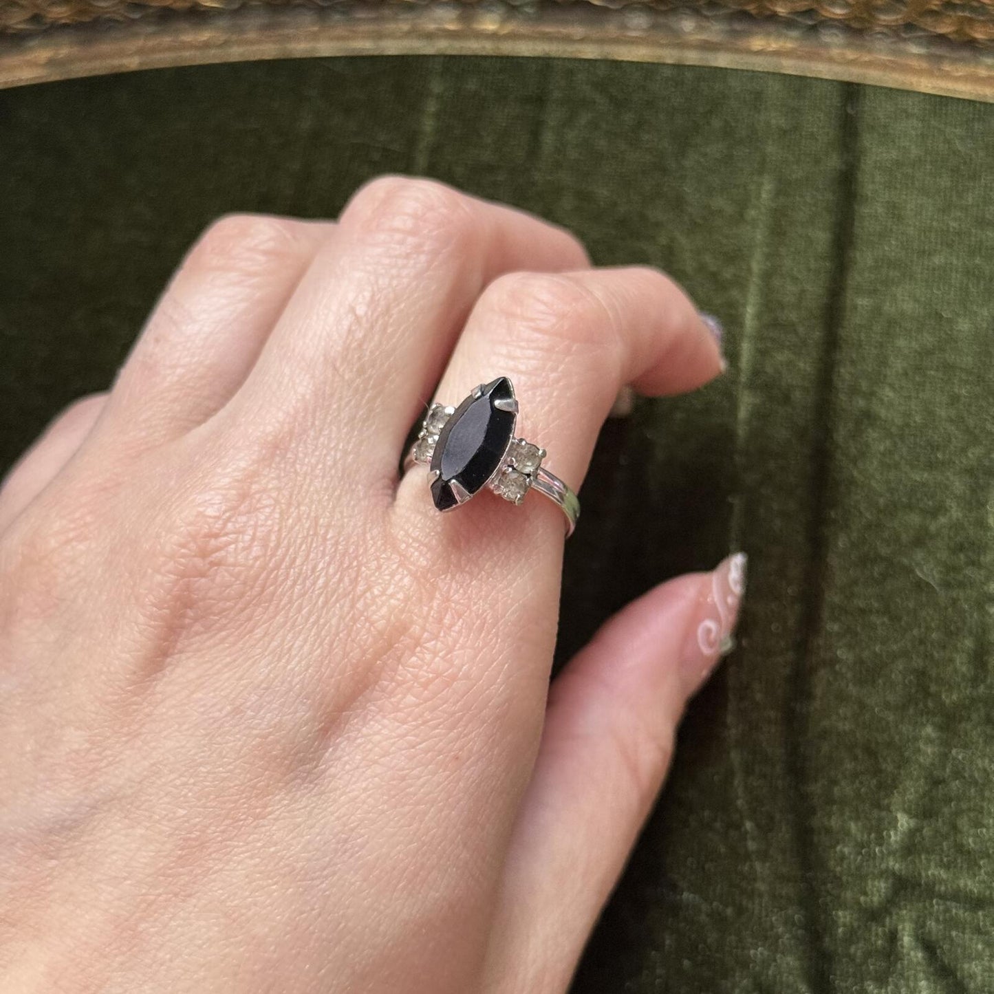 Vintage Sarah Cov Glass Silver tone Ring