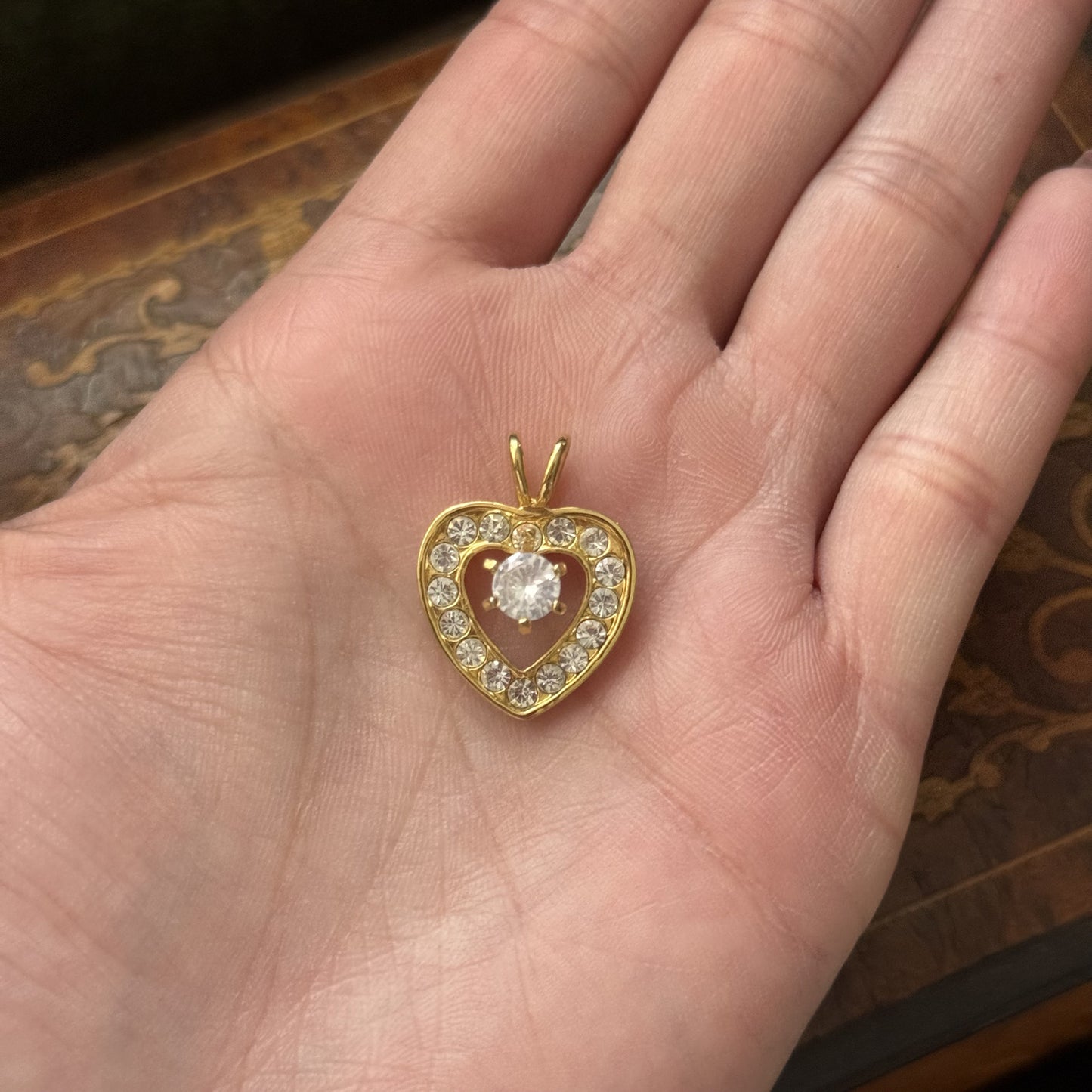 Vintage style Heart Rhinestone Pendant
