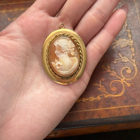 Vintage 12KT GF Shell Cameo Pendant Brooch