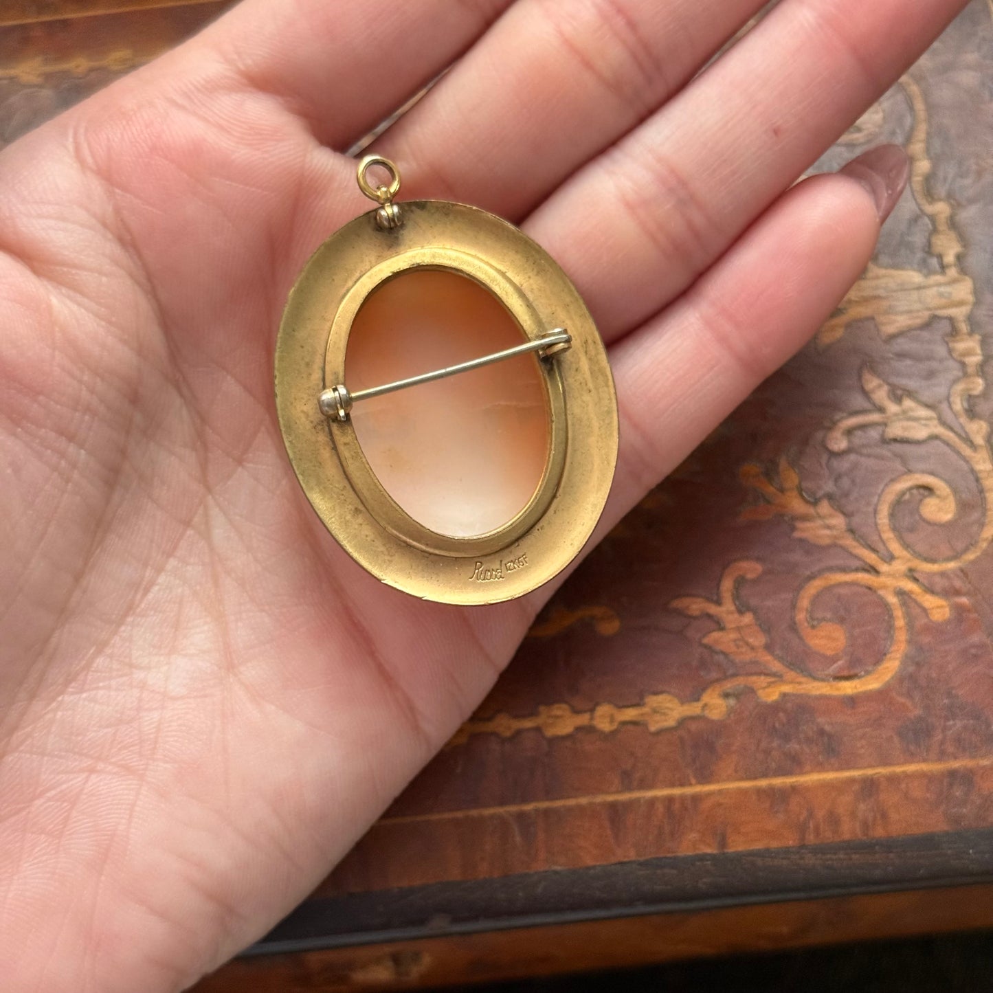 Vintage 12KT GF Shell Cameo Pendant Brooch