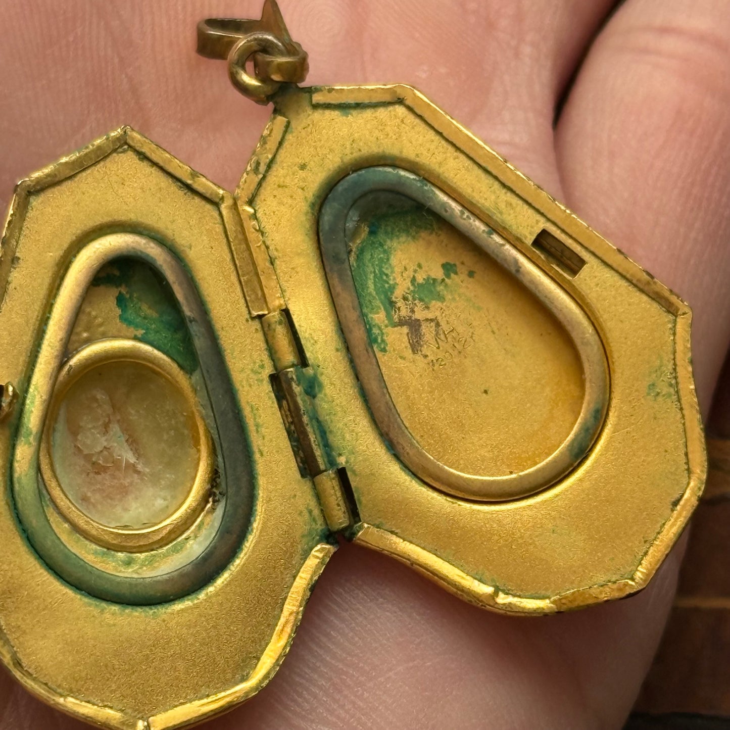 Vintage Shell Cameo Locket