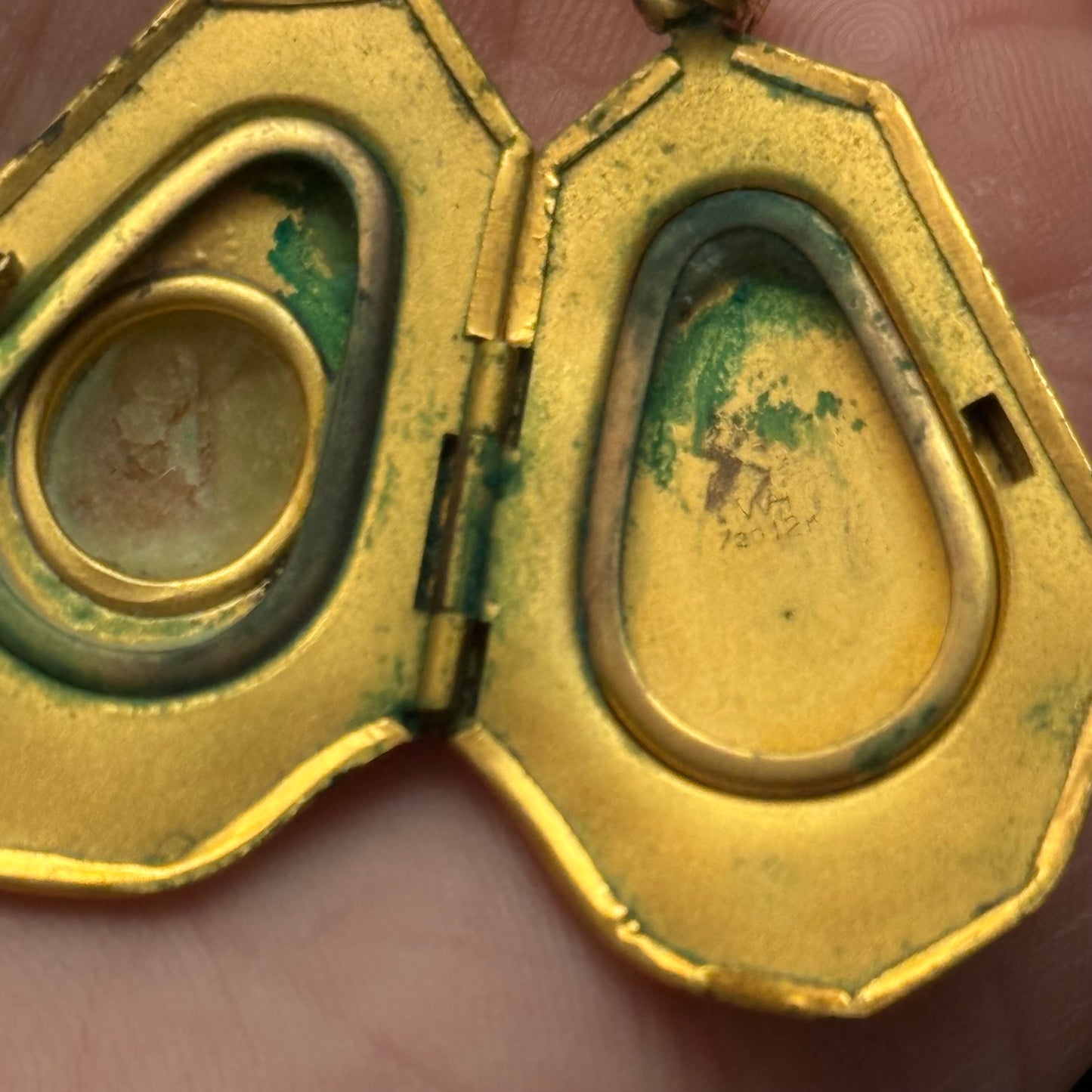 Vintage Shell Cameo Locket