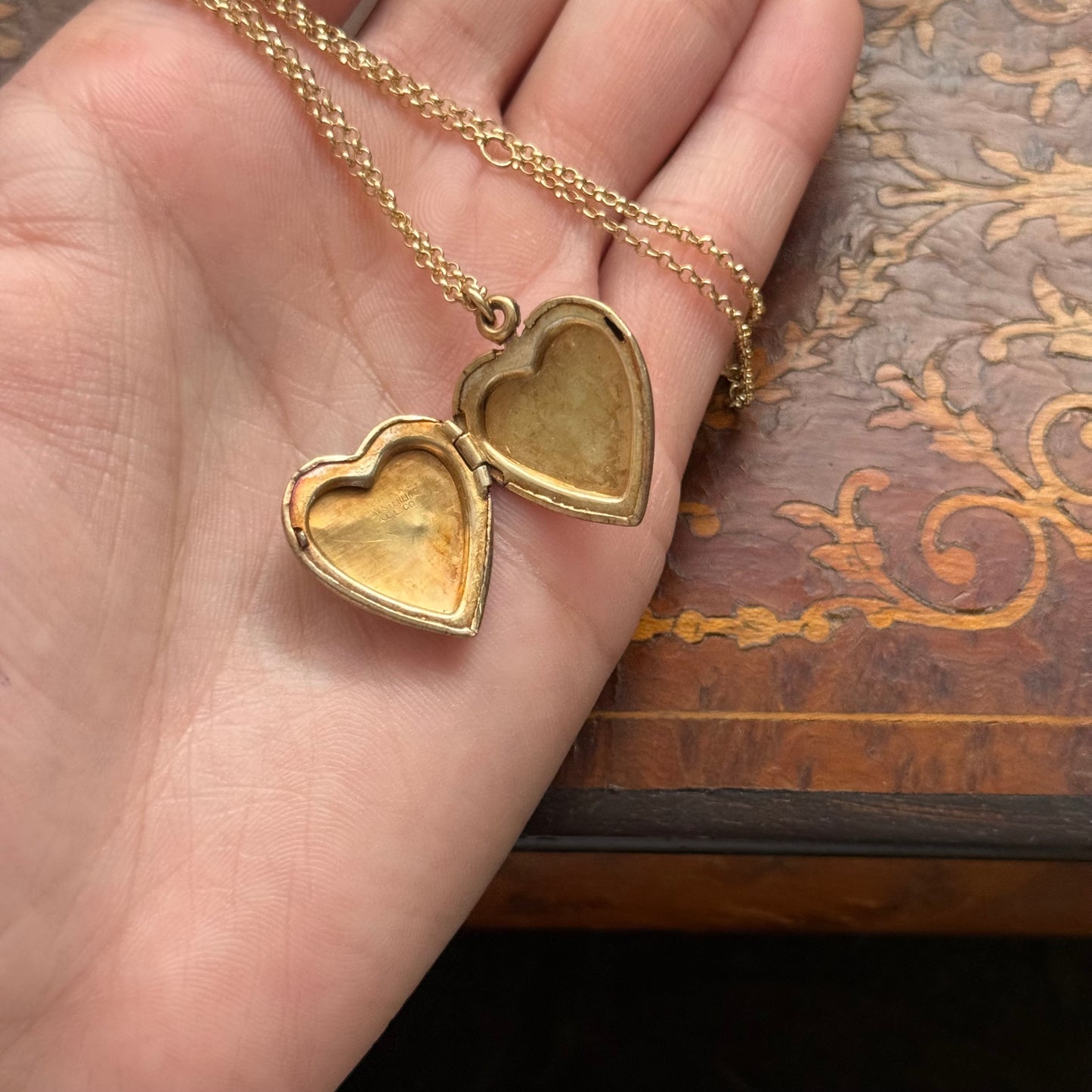 Vintage GF  Floral Detailed Heart Locket Necklace