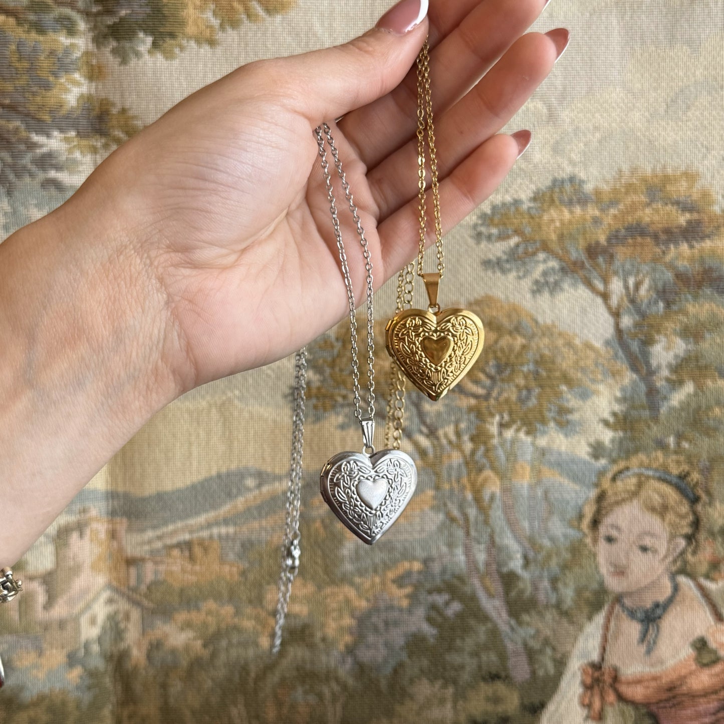Vintage Style Heart Shaped Locket