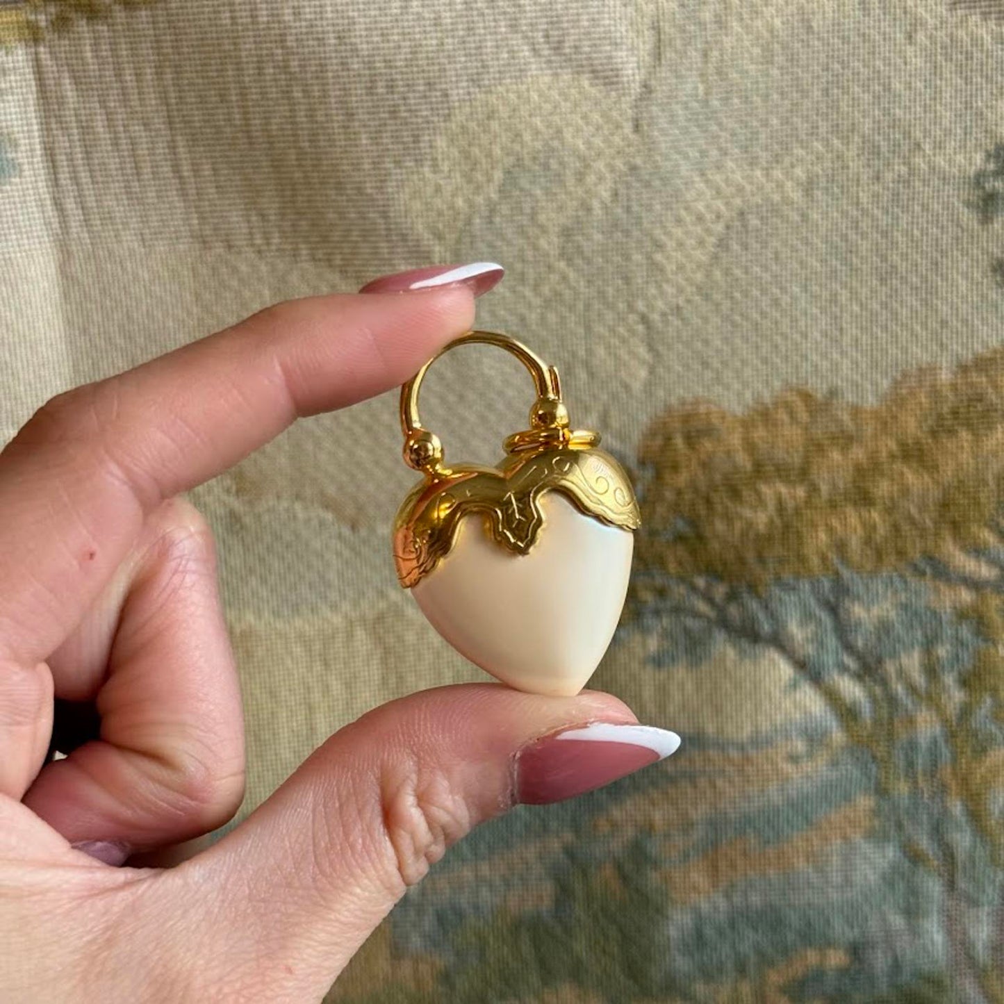 Vintage Joan Rivers Cream Heart and Gold Pendant