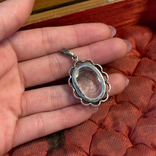 Vintage Intaglio Cameo Glass Pendant silver tone
