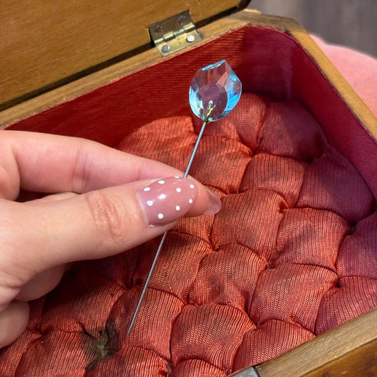 Vintage blue crystal stick pin