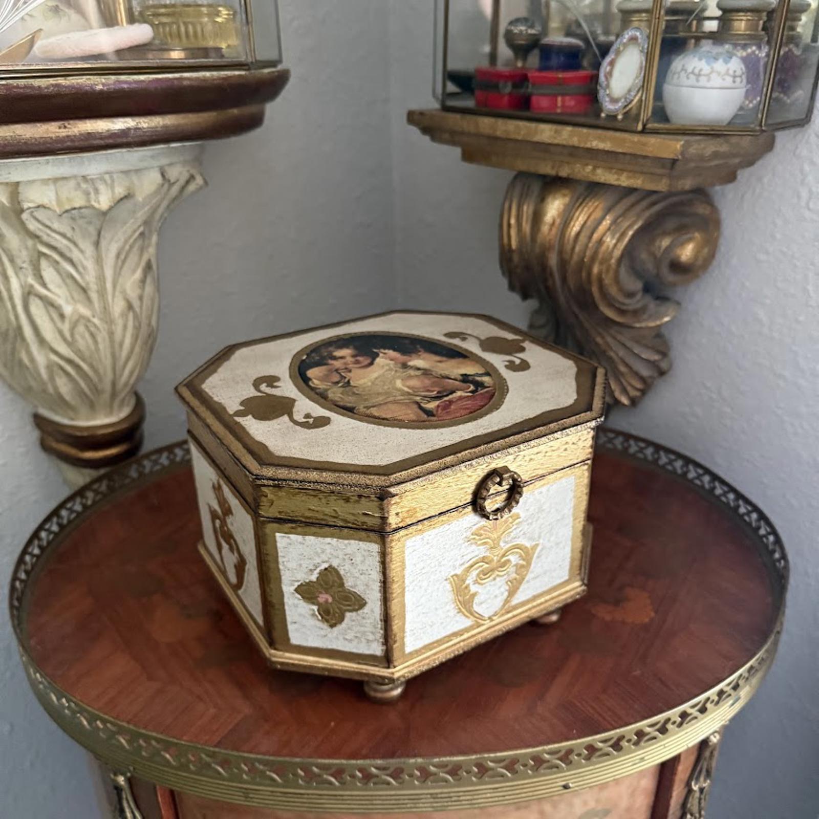 Vintage Trinket Boxes & Decorative Keepsake Boxes | Thrift Antiques