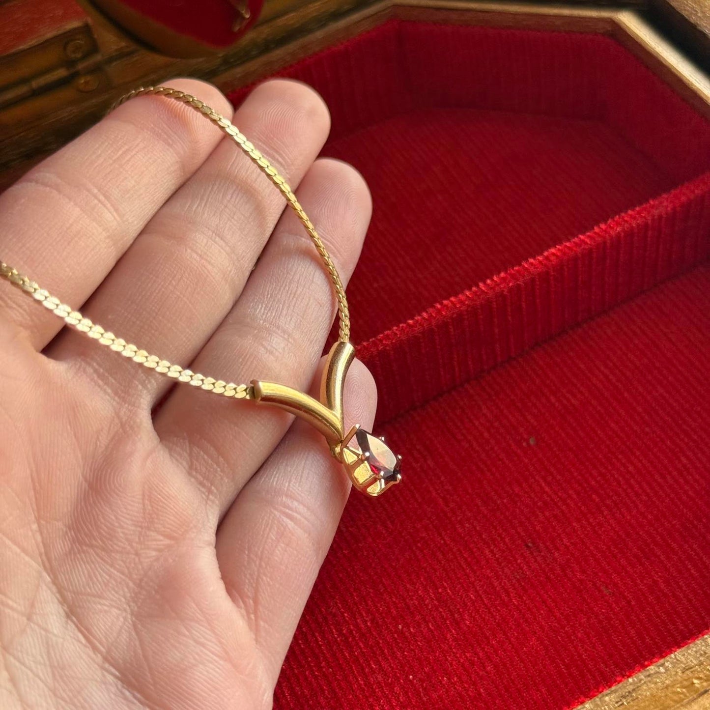 Vintage Avon Gold Tone Red Faux Stone Necklace