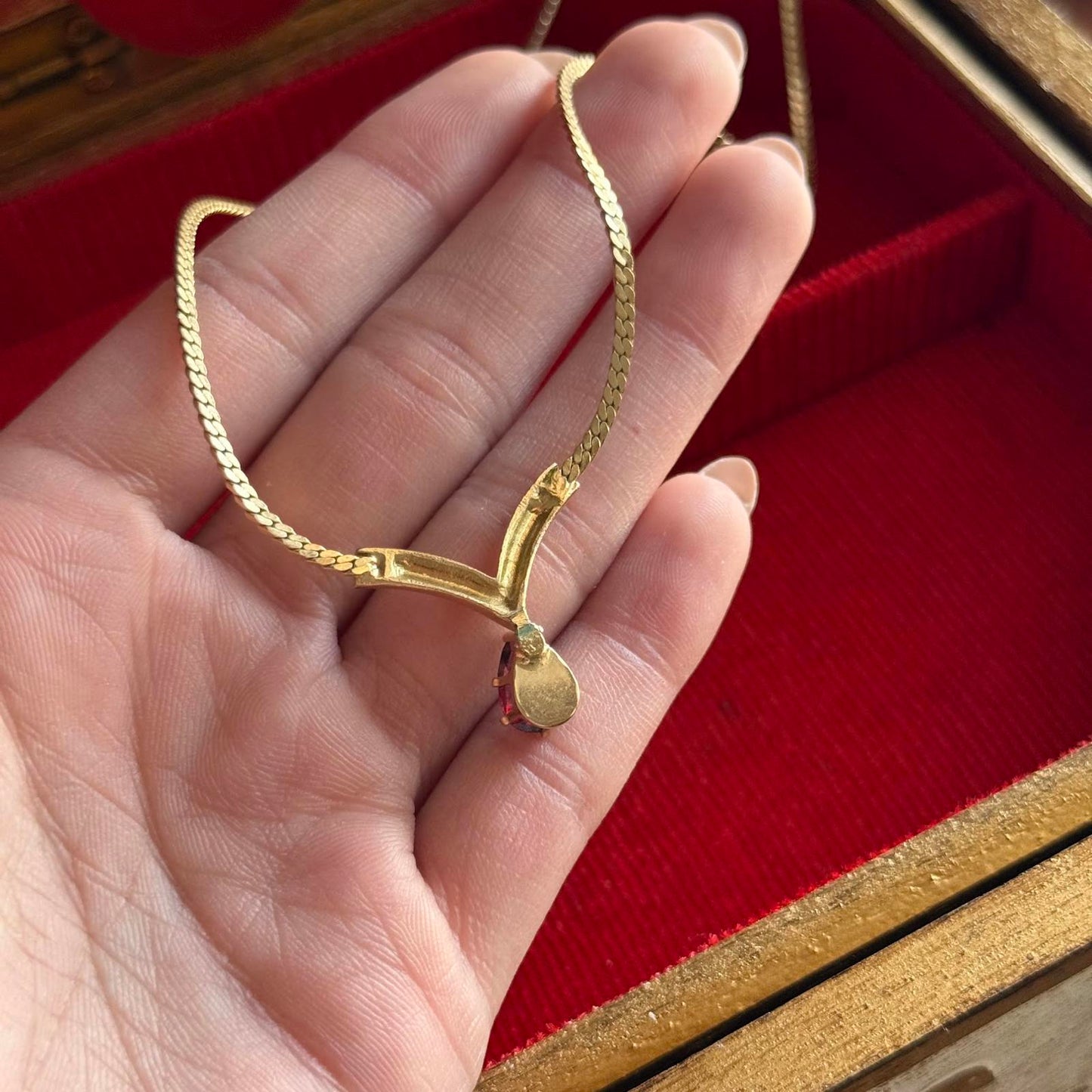 Vintage Avon Gold Tone Red Faux Stone Necklace
