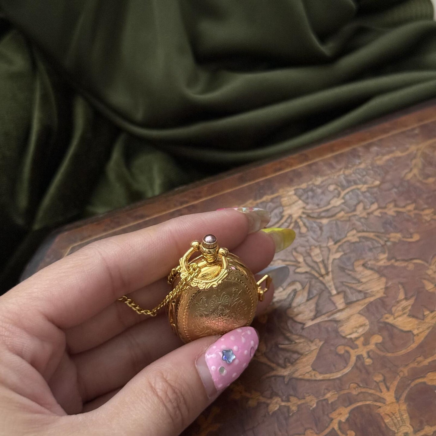Vintage Gold tone Pocket Watch Necklace
