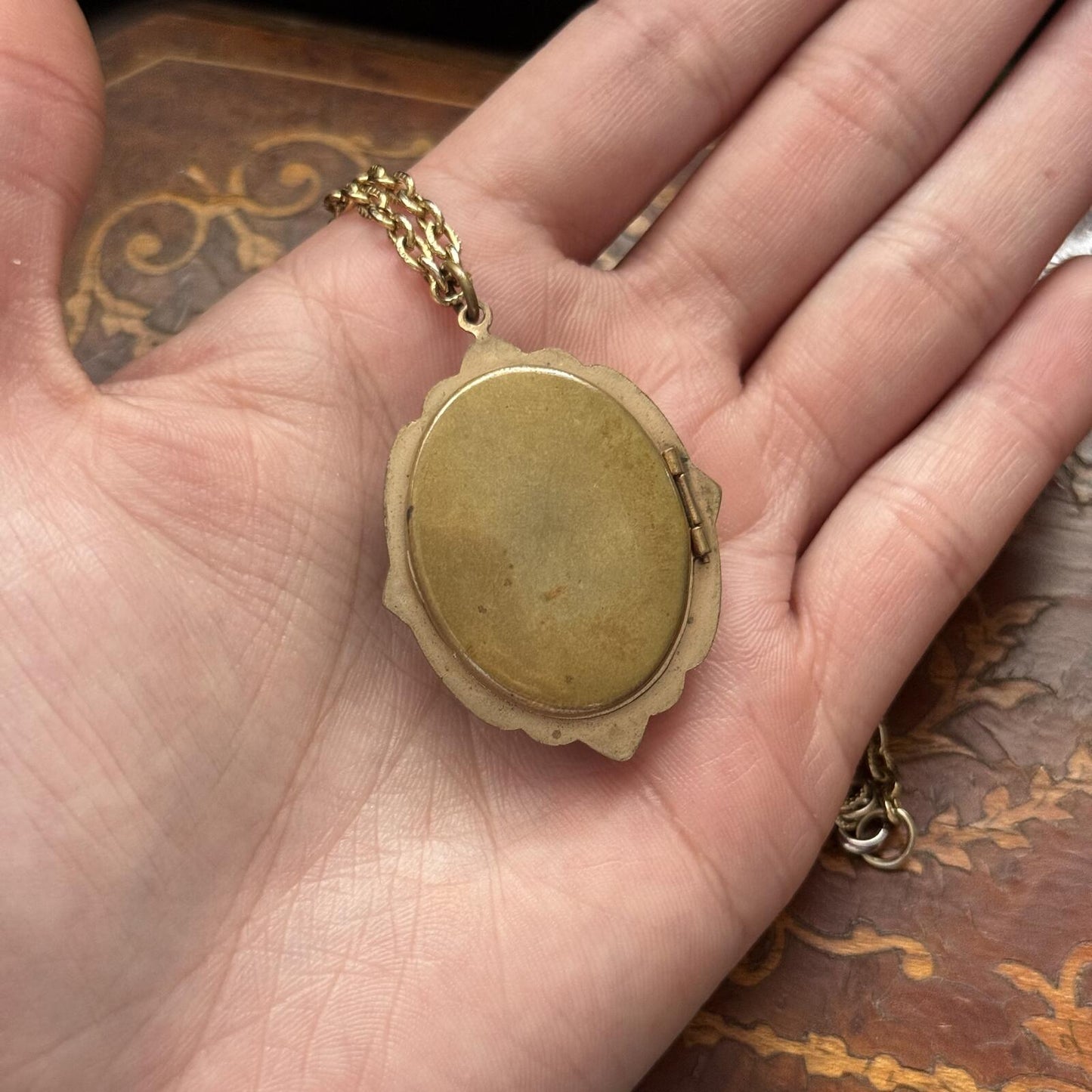 Vintage Black and Gold Cameo Locket Necklace