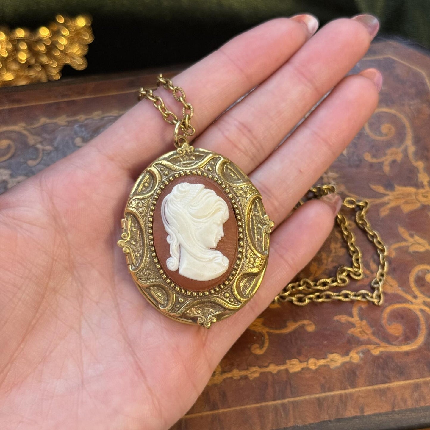 Vintage Cameo Locket Resin Necklace