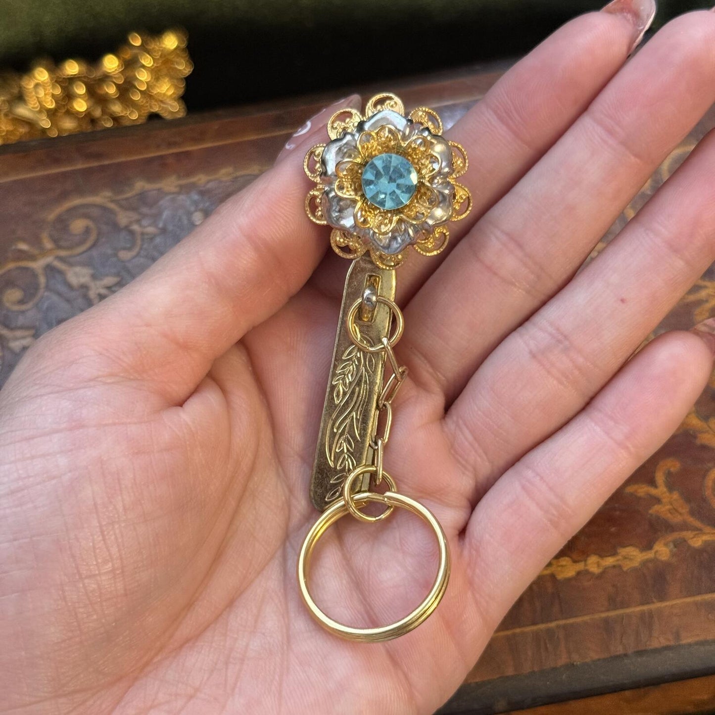 Vintage Kings Key Finder Ring Clip-on Blue Rhinestone