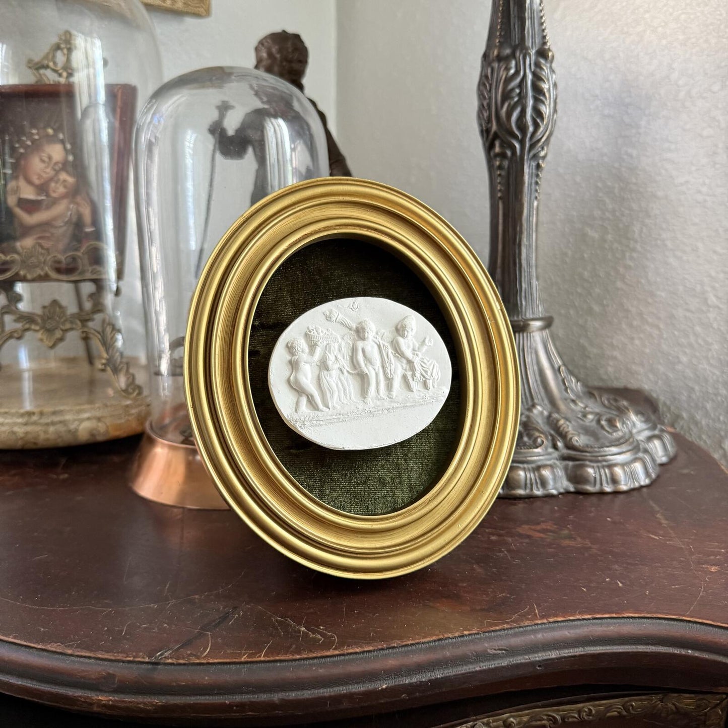 Vintage Style Framed Plaster Cameo Intaglio classical Relief Gold Oval Frame