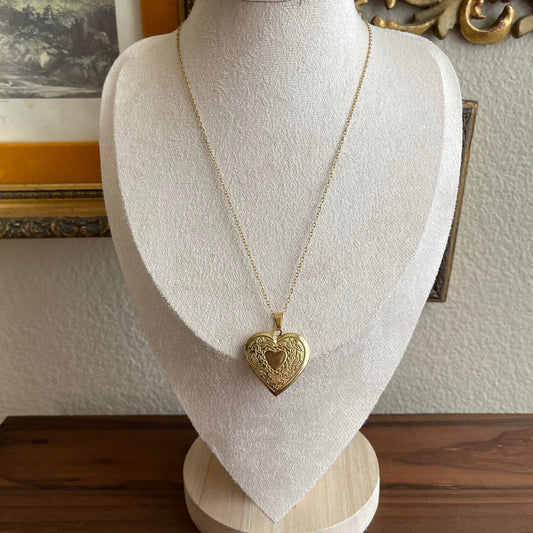 Vintage Style Heart shaped locket necklace