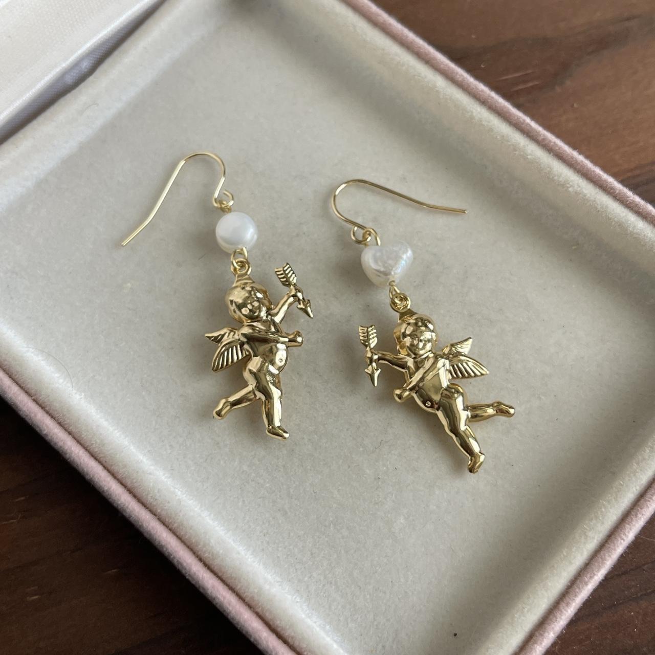 Vintage style faux pearl Cherub dangle earrings