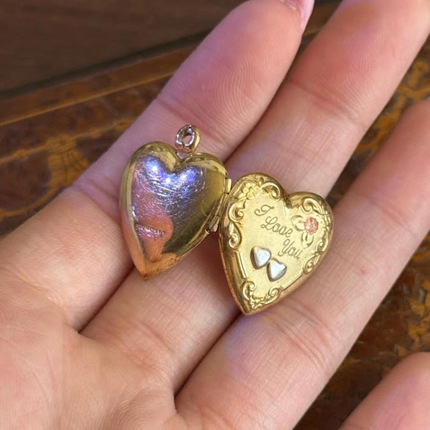 Vintage Gold Tone 14K Gold Filled Heart Locket With words "I love you"
