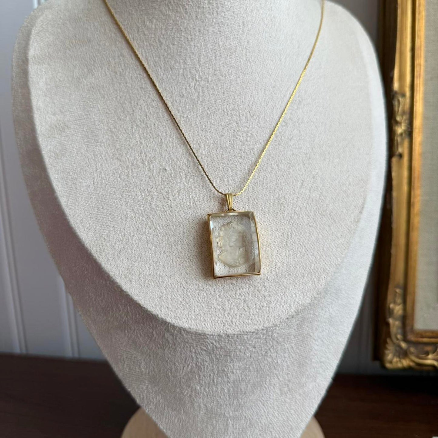 vintage Glass Cameo Pendant Gold tone necklace