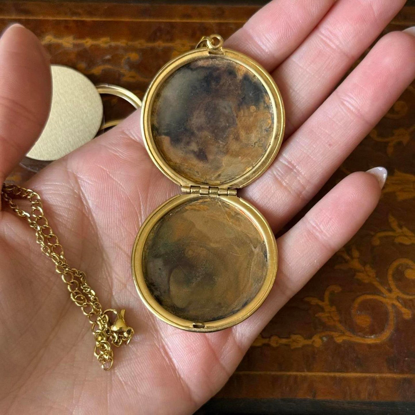 Vintage Bird engraved Locket necklace