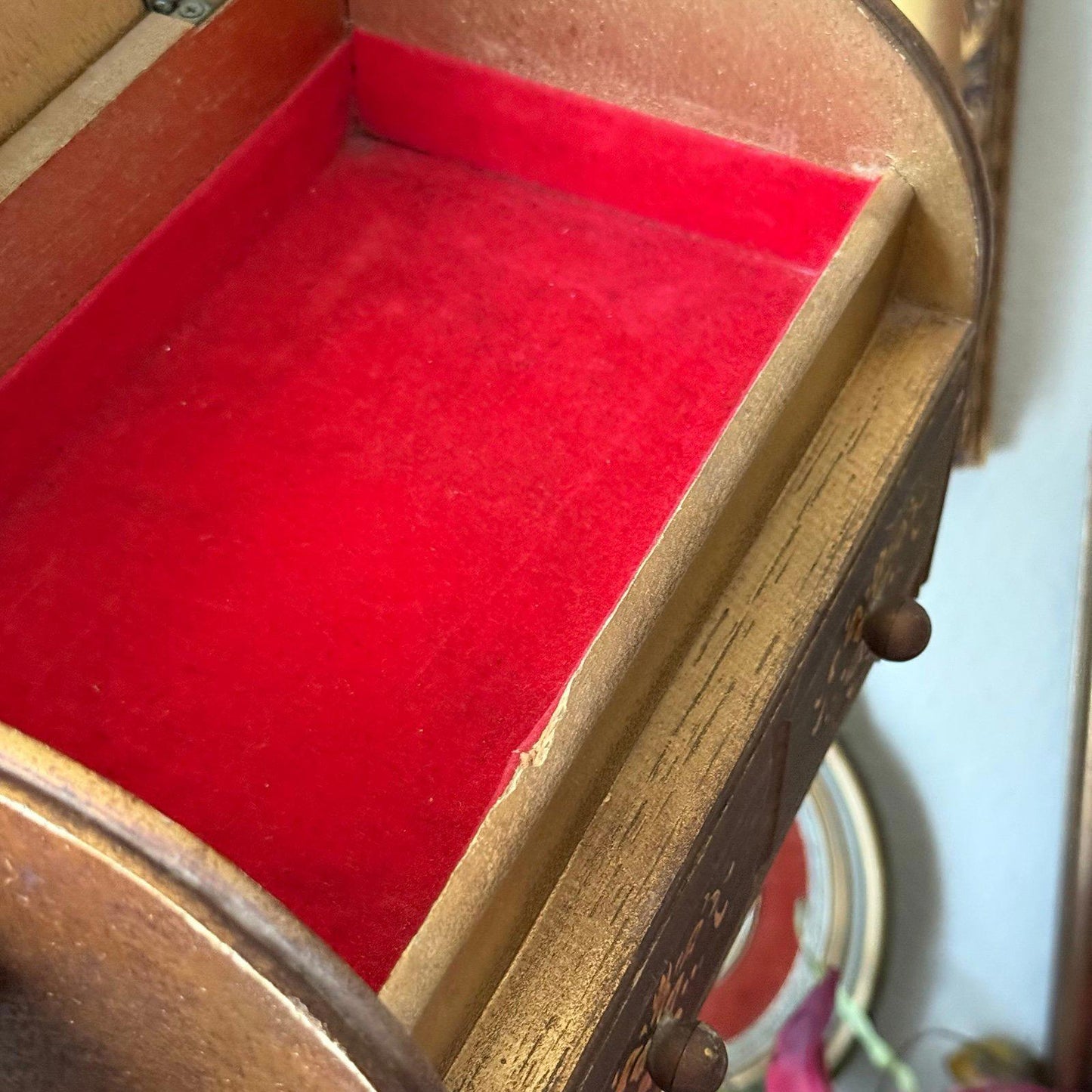 Vintage Gold Wooden Jewelry Box Romantic Couple
