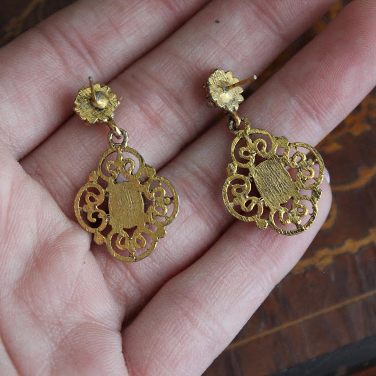 Vintage Victorian Gothic with Black center Glass Stone Earrings