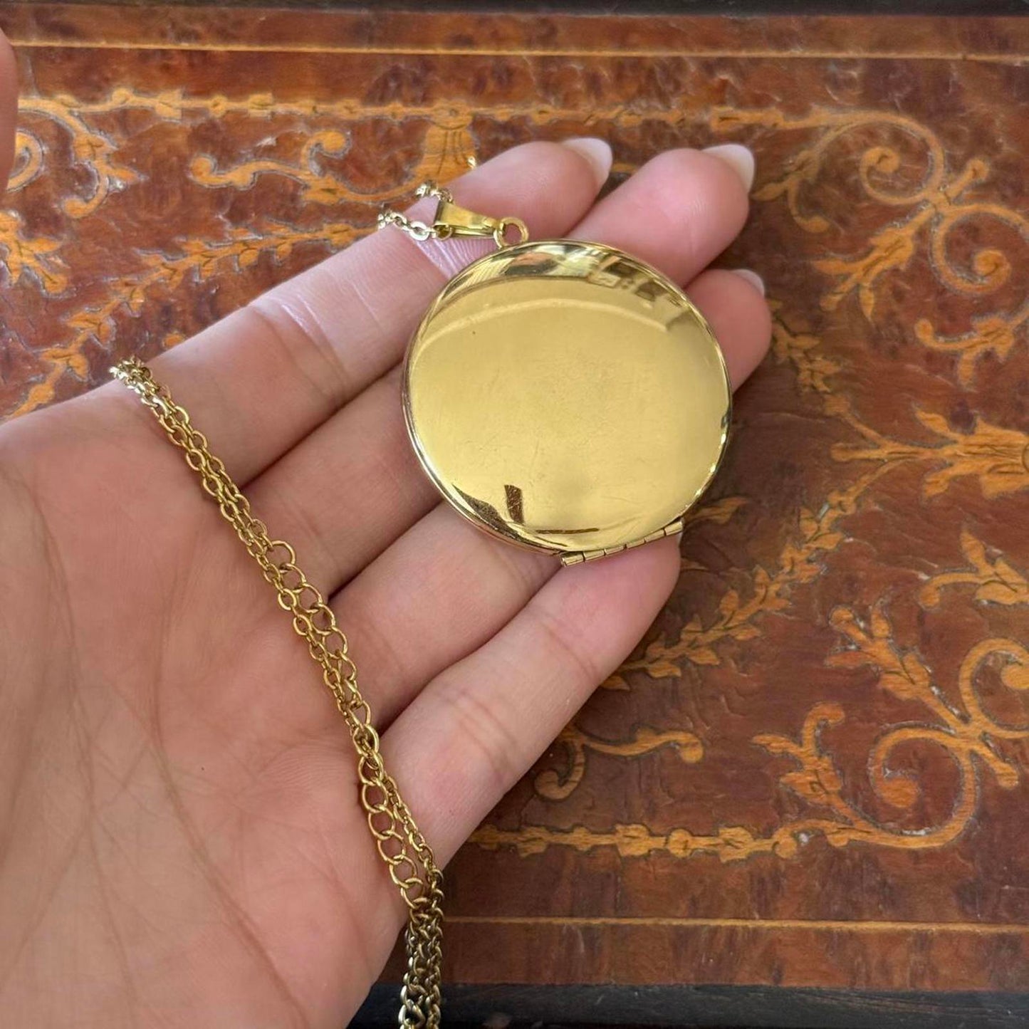 Vintage Bird engraved Locket necklace