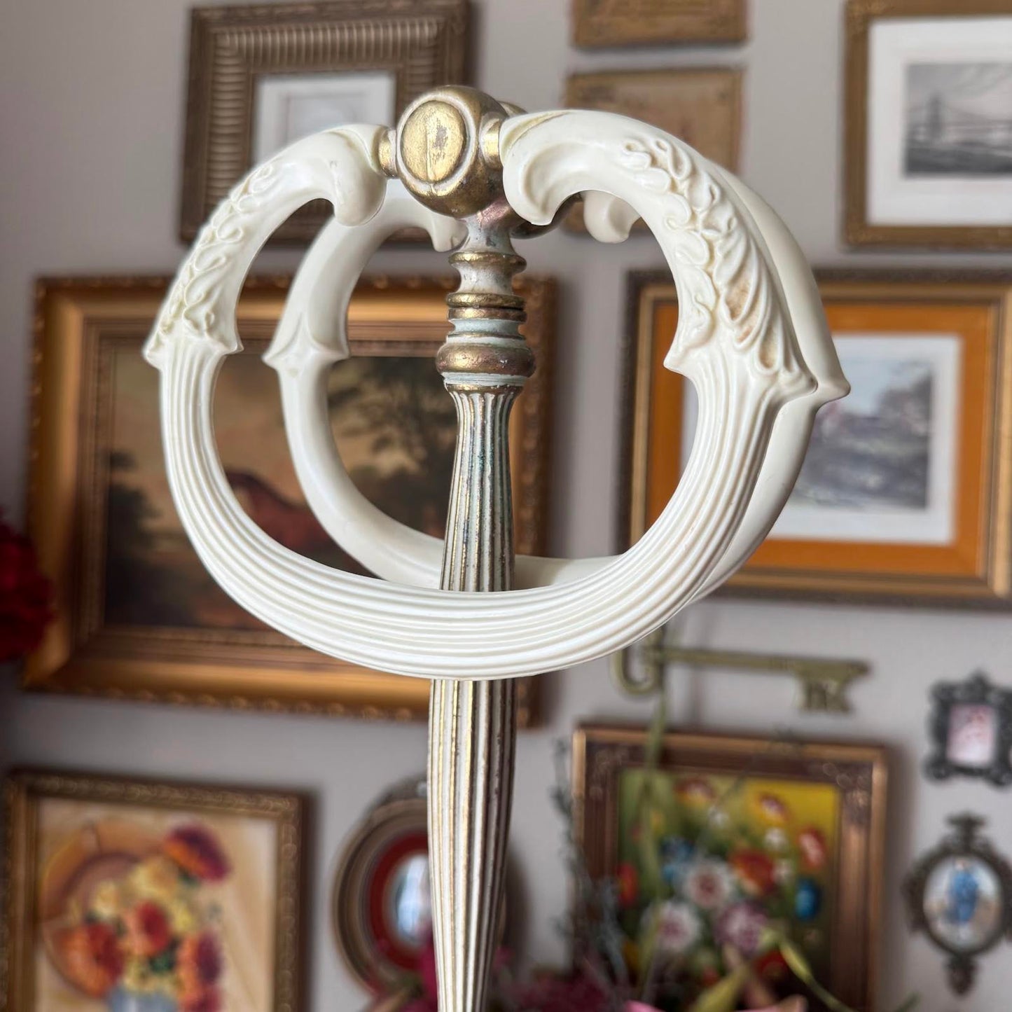 Vintage Double-Ring Towel Holder