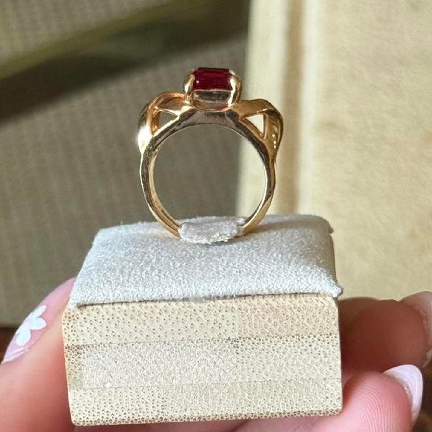 Vintage Gold Electroplated Red Ruby faux Glass Ring