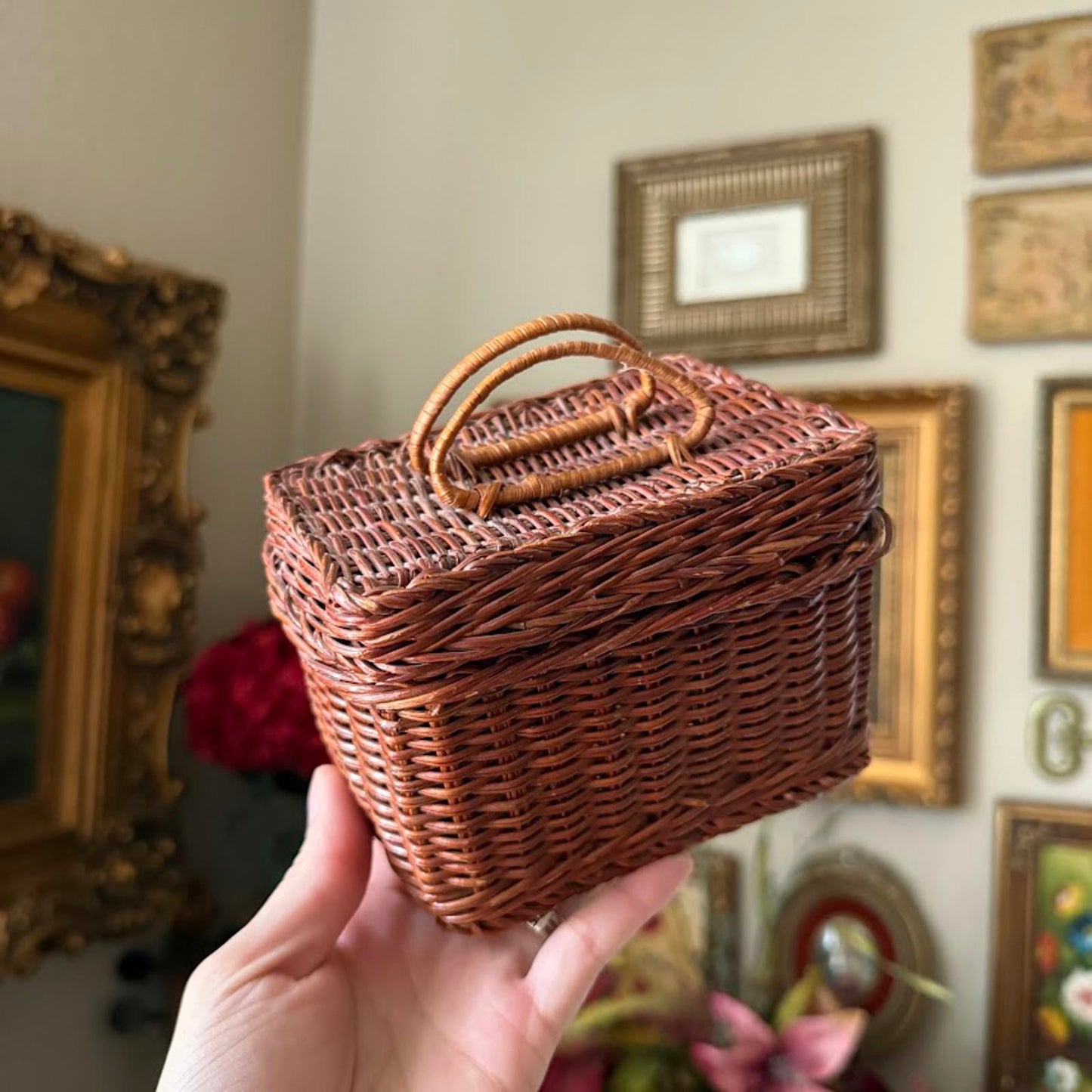 Vintage Wicker Picnic Basket