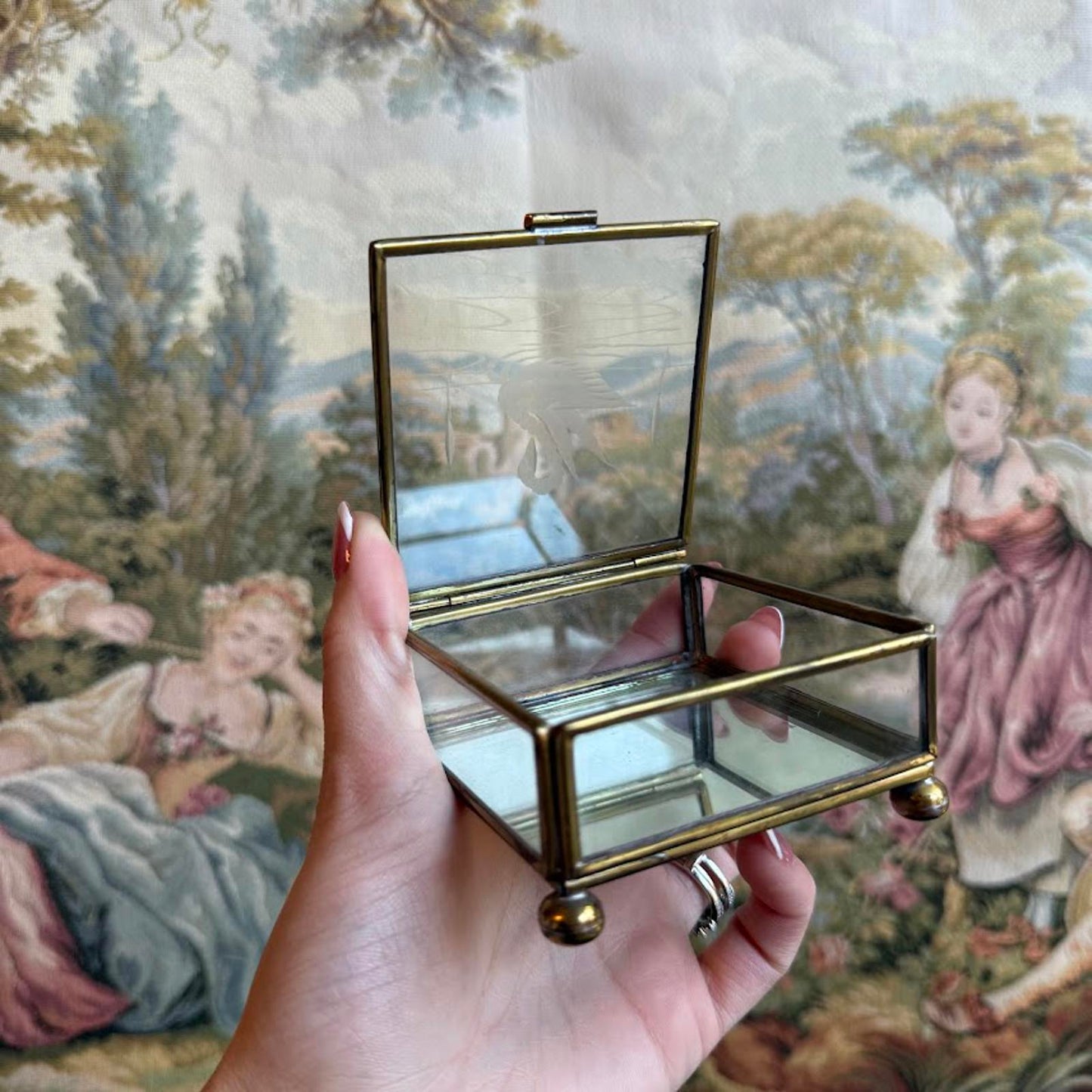 Vintage Square Swan etched Glass Jewelry box