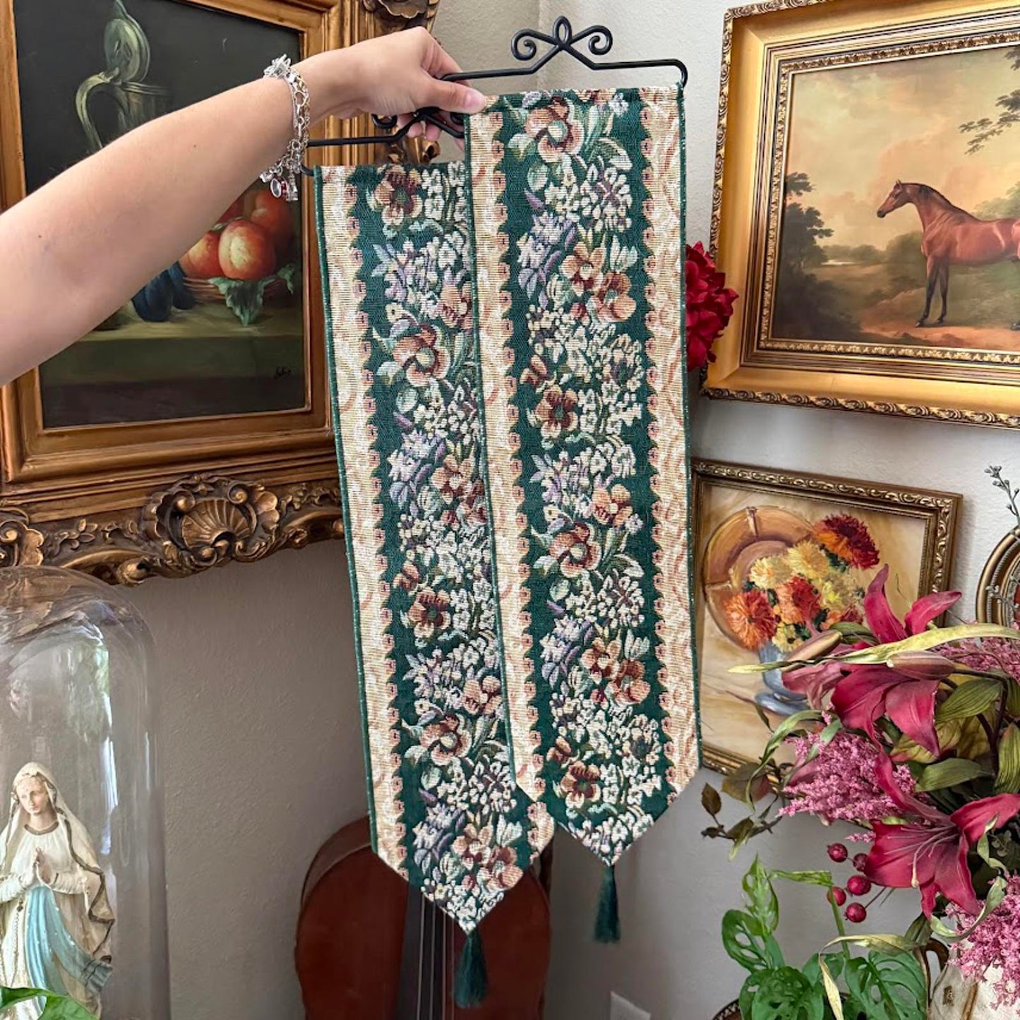 Vintage Green Tone Wall Tapestry Set