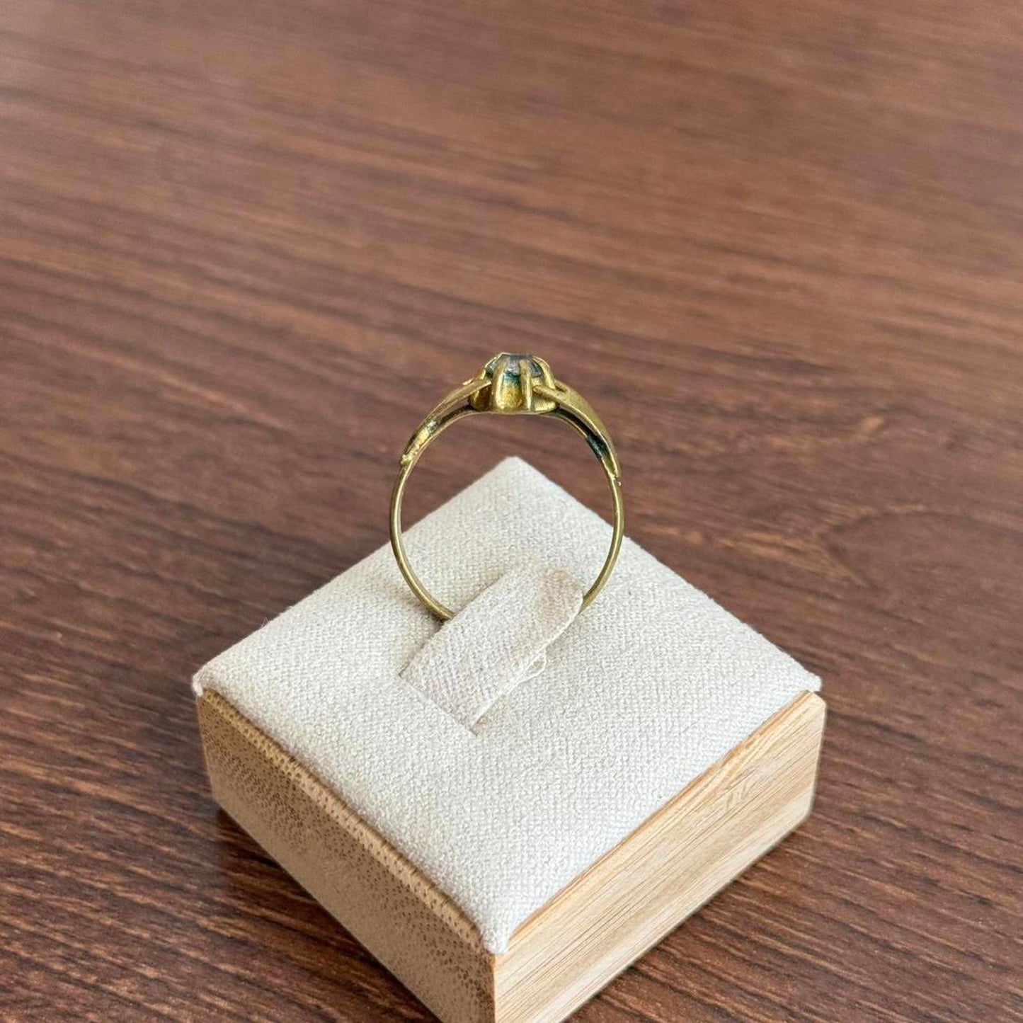 Unique 1930s vintage victorian Czech brass ring